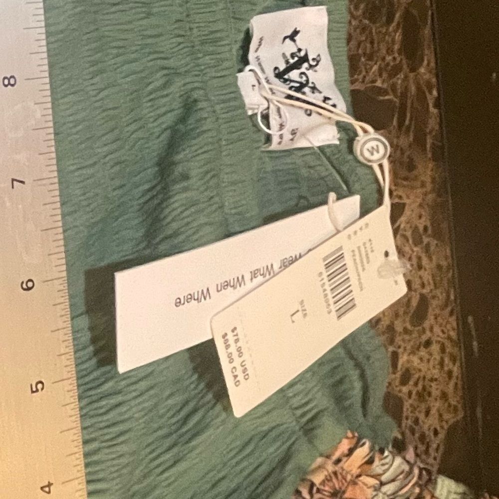 PRETTY Smocked Anthropologie Romance Top! - Picture 7 of 16